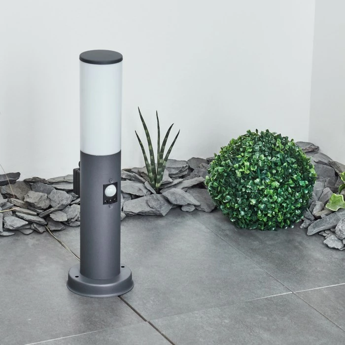 Hofstein Caserta Sockelleuchte Anthrazit, 1-flammig, Bewegungsmelder 2 Hofstein Caserta Sockelleuchte Anthrazit, 1-flammig, Bewegungsmelder – Bild 2