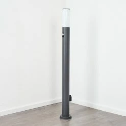 Hofstein Caserta Wegeleuchte Anthrazit, 1-flammig, Bewegungsmelder 18 Hofstein Caserta Wegeleuchte Anthrazit, 1-flammig, Bewegungsmelder -Deutschland Deckenleuchten außen Verkäufe 2022 caserta wegeleuchte h3017982 7