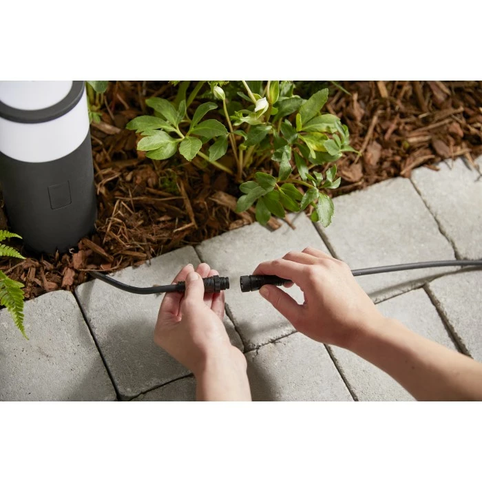 Philips Leuchten Philips Hue Ambiance White & Color Calla Sockelleuchte Erweiterungs-Set LED Schwarz, 1-flammig, Farbwechsler 4 Philips Leuchten Philips Hue Ambiance White & Color Calla Sockelleuchte Erweiterungs-Set LED Schwarz, 1-flammig, Farbwechsler – Bild 4